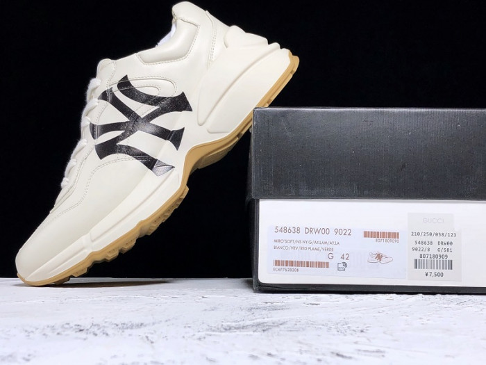 g**i ny rhyton vintage trainer sneaker 576963 drwoo 9522