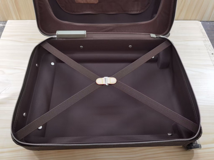 lv bag 01