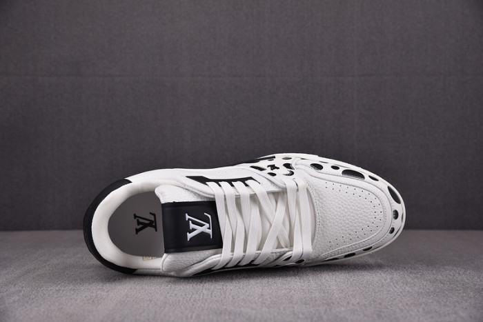 lv snekaers 77