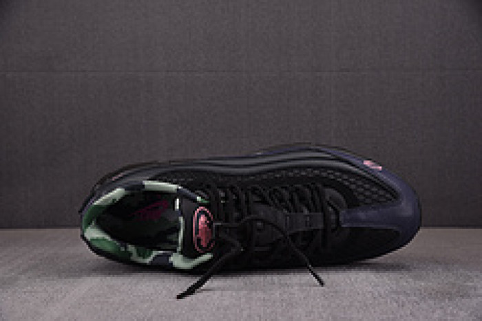 nike air max 95 sp corteiz pink beam-fb2709-001