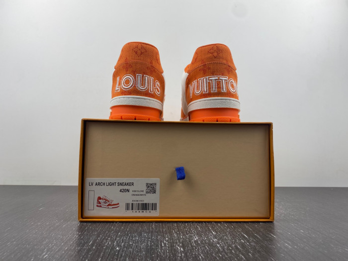 lv snekaers 84